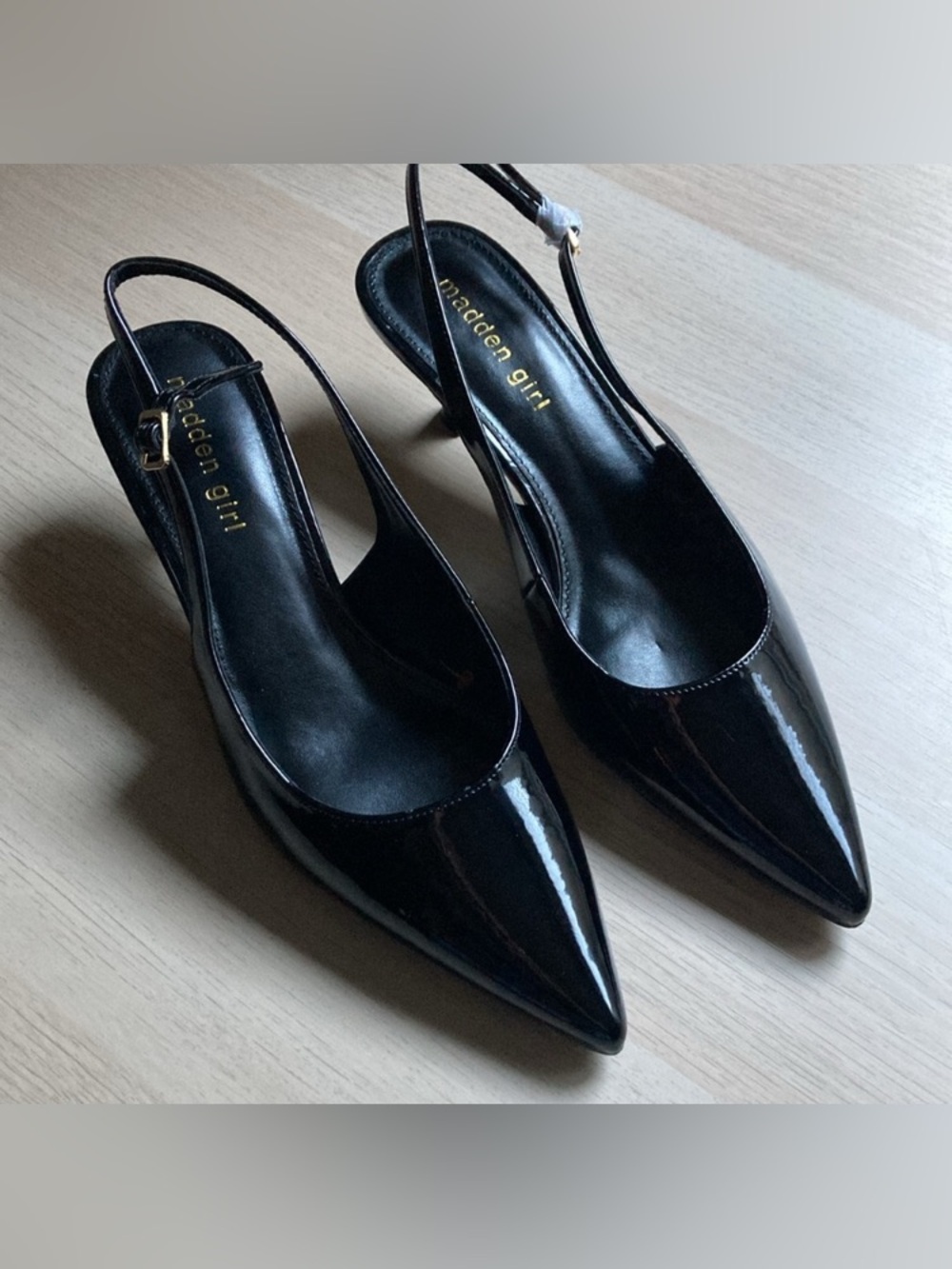 NEW Madden Girl Valeriee Black Patent Pointed Slingback Kitten Heel, Size 8.5